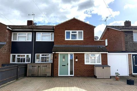 undefined, Lakefield Avenue, Toddington