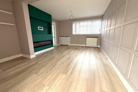 undefined, Lakefield Avenue, Toddington