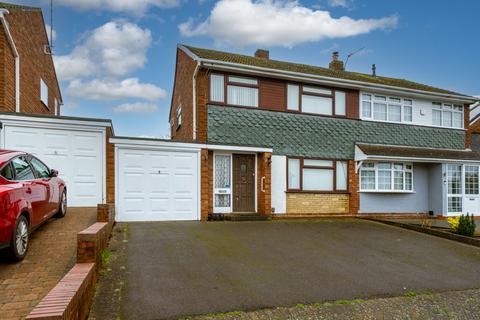 3 bedroom semi-detached house for sale - Rangeways Road, Kingswinford DY6
