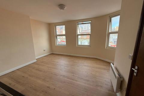 undefined, Studio flat to let in Shepherds Bush