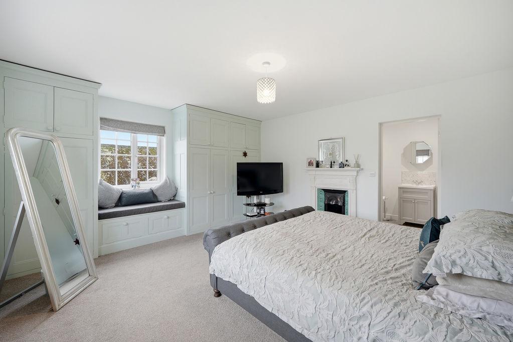 Principal bedroom