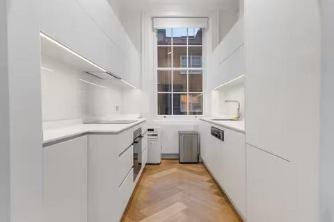 2 bedroom terraced house to rent, Fulham Road, London