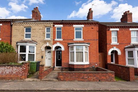3 bedroom end of terrace house for sale, Arthur Street, Wellingborough NN8