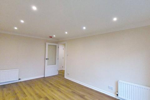 2 bedroom flat to rent, Knightswood Court, Glasgow, G13