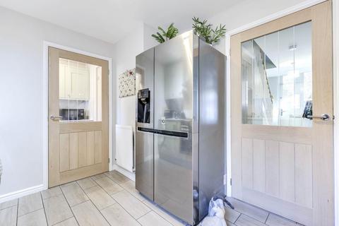 undefined, Dixon Court, Leeds, West Yorkshire, LS12