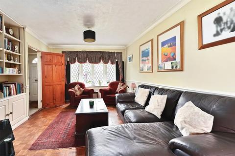 undefined, Quebec Gardens, Camberley GU17
