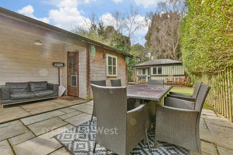 undefined, The Green, Dorking Road, Tadworth KT20