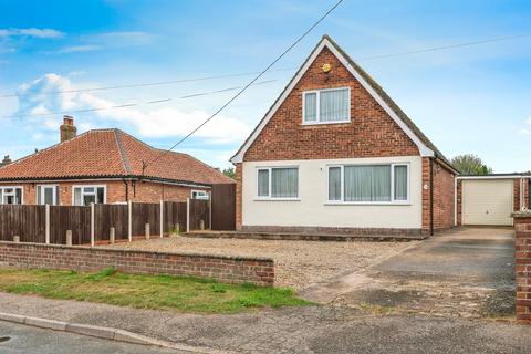 3 bedroom bungalow for sale - Park Road, Spixworth, Norwich