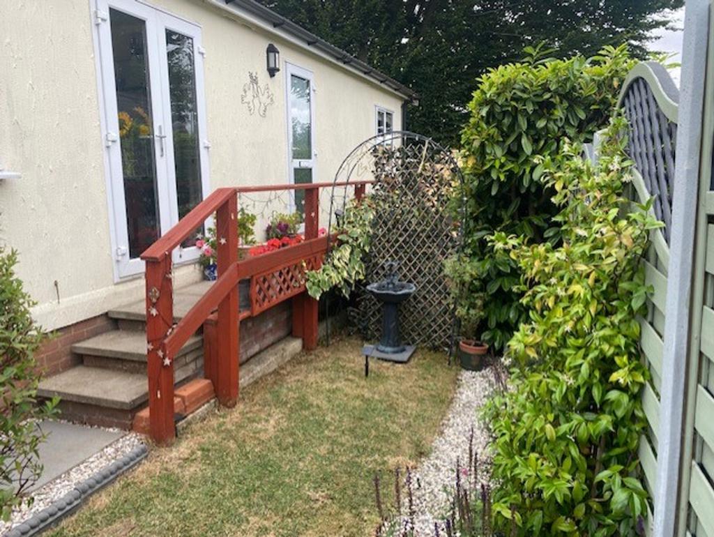 Garden 6