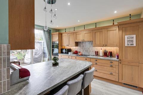 undefined, South Croydon CR2