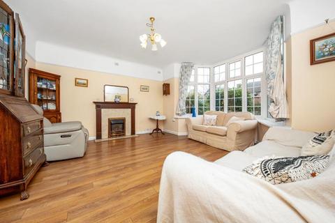 undefined, Ludlow Avenue, South Luton, Luton, Bedfordshire, LU1 3RW