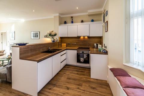 undefined, Apartment ,  The Ropewalk, Nottingham