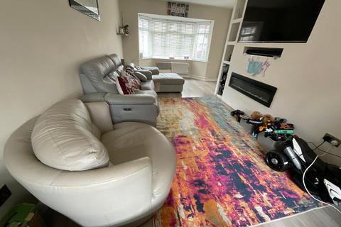 3 bedroom terraced house for sale, South Hornchurch RM13