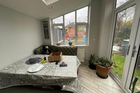 3 bedroom terraced house for sale, South Hornchurch RM13