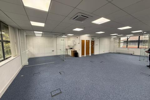 Office to rent, Hatfield Rd St Albans AL4 0LA