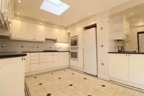 5 bedroom semi-detached house to rent, Edgware HA8