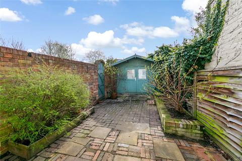 undefined, Chertsey Road, St Margarets, Twickenham, TW1