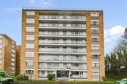2 bedroom apartment to rent, Dove Park, Pinner, HA5