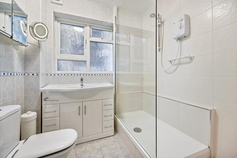 2 bedroom apartment to rent, Dove Park, Pinner, HA5