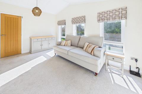 2 bedroom chalet for sale, Chertsey Lane, Staines-upon-Thames, TW18