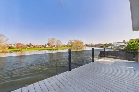undefined, Chertsey Lane, Staines-upon-thames, TW18