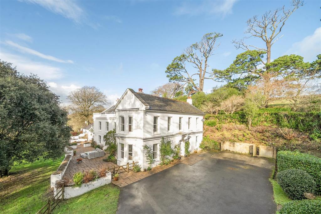 Kernock House