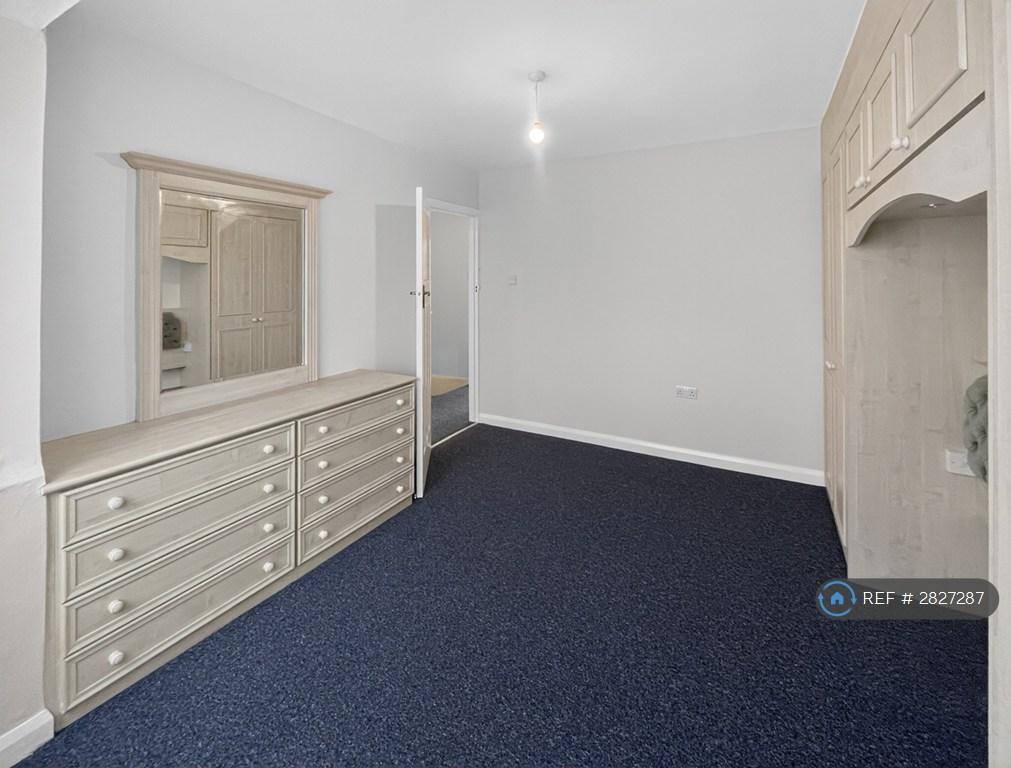 Main Bedroom 1
