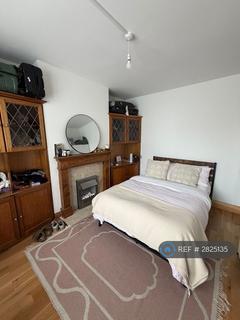 undefined, Quemerford Road, London, N7