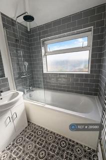 2 bedroom semi-detached house to rent, Malvern Road, Swindon, SN2