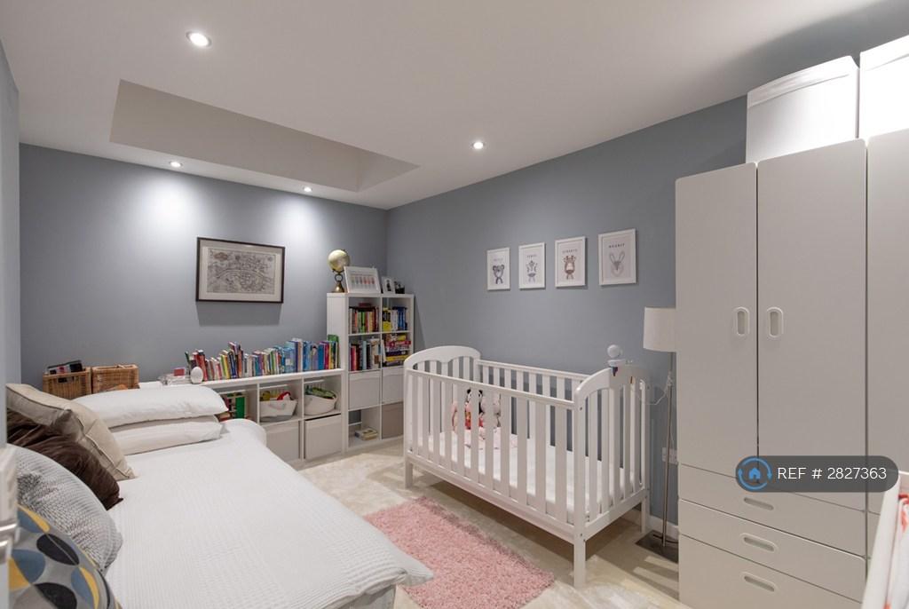 Third Bedroom, Sky Lights