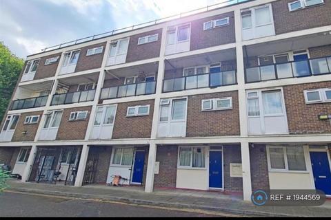 1 bedroom in a house share to rent, Ballance Road, London, E9