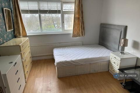 2 bedroom flat to rent, Salisbury Road, Hounslow, TW4