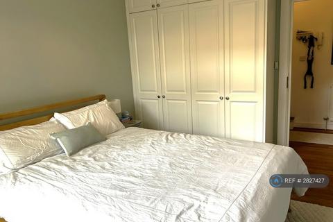 1 bedroom flat to rent, Berrylands Road, Surbiton, KT5
