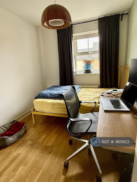 2nd Bedroom