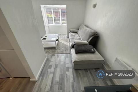 undefined, Banner Close, Purfleet, RM19
