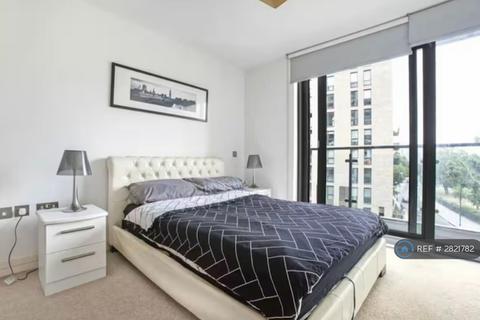 2 bedroom flat to rent, Craig Tower, London, E3