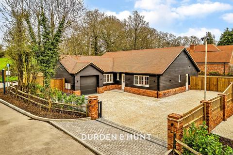 3 bedroom detached bungalow for sale - Northlands Approach, Langdon Hills Basildon SS16