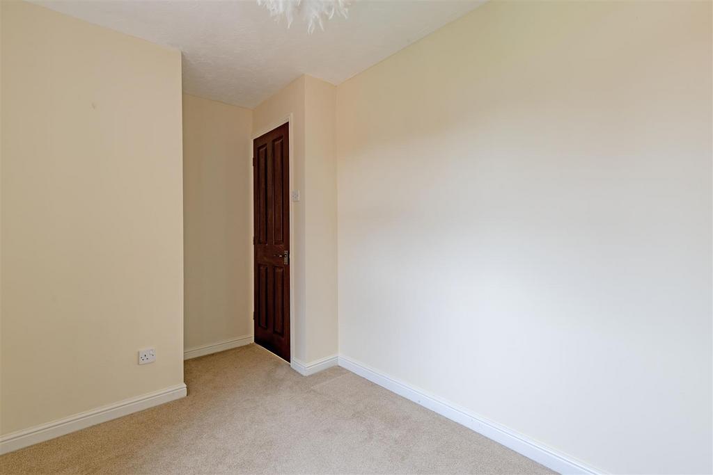 Bedroom 2-2.jpg