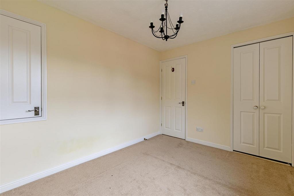 Bedroom 1-2.jpg