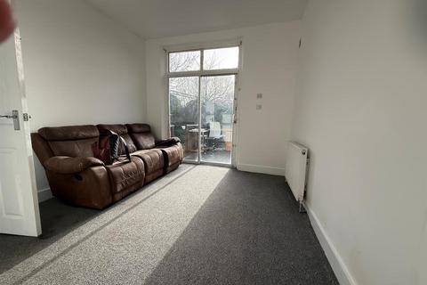 3 bedroom house to rent, St. Johns Road, Wembley