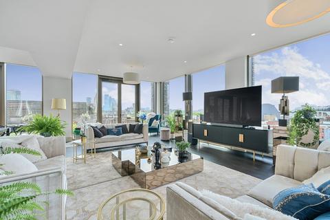 3 bedroom flat for sale, Victoria Street, London