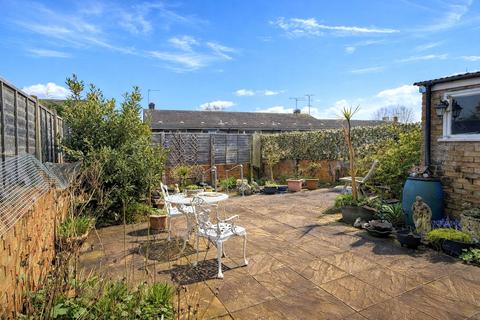 3 bedroom end of terrace house for sale, Crawley Avenue, West Leigh, Havant, Hampshire, PO9