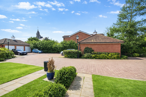 undefined, Healy Drive, Orpington BR6