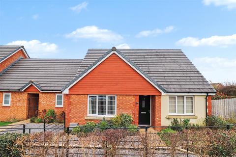 2 bedroom bungalow for sale - Deerhill Road, South Molton, Devon, EX36