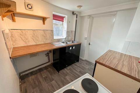 1 bedroom flat to rent, Church Street, Brierley Hill