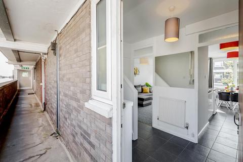 undefined, London E1W