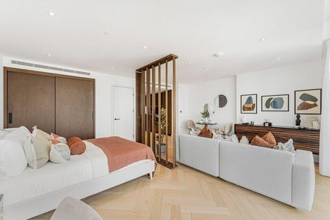 undefined, Landmark Pinnacle, 15 Westferry Road, London, E14