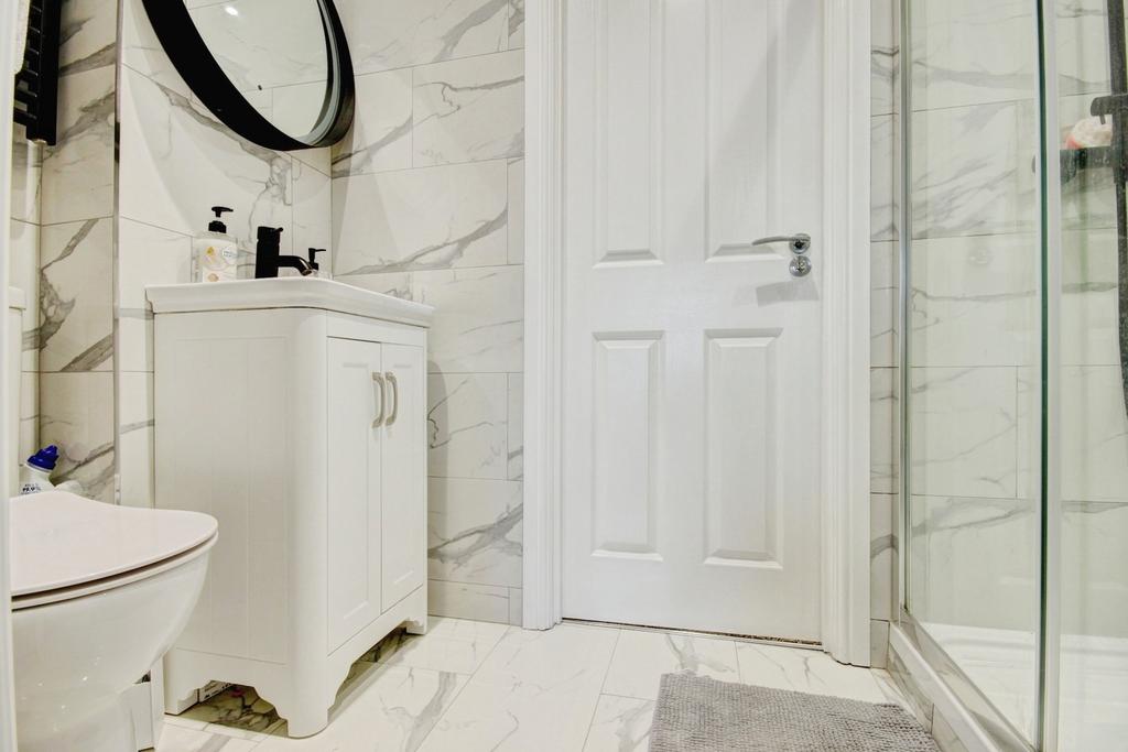 Jack & Jill Bathroom