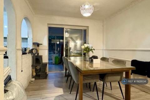 undefined, Moor Lane, West Drayton, UB7