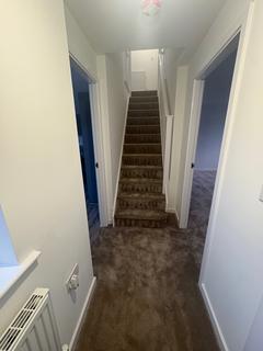 3 bedroom detached house to rent, Cornflower Close, Sutton-in-Ashfield